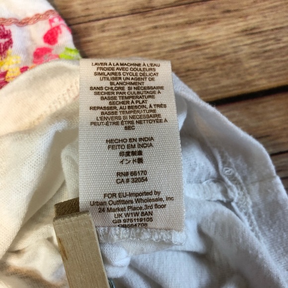 Free People Marcy White Pink Embroider Tank Top M - Picture 7 of 8